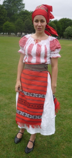 romanian costume